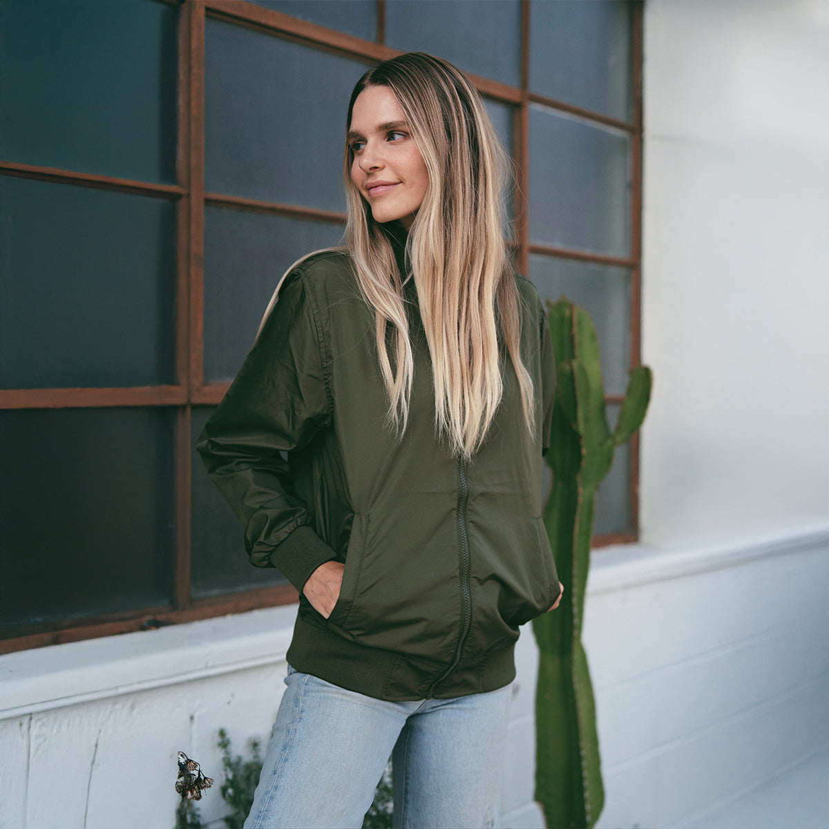 Lightweight Crewneck Windbreaker Bomber Jacket for Women Global Blank