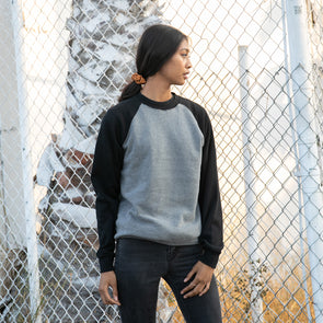 Super Soft Crewneck Sweatshirt Midweight Fleece Pullover for Women