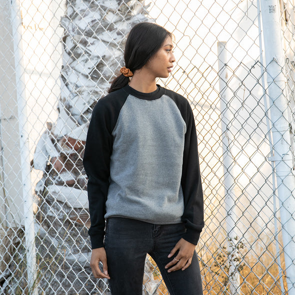Super Soft Crewneck Sweatshirt Midweight Fleece Pullover for Women