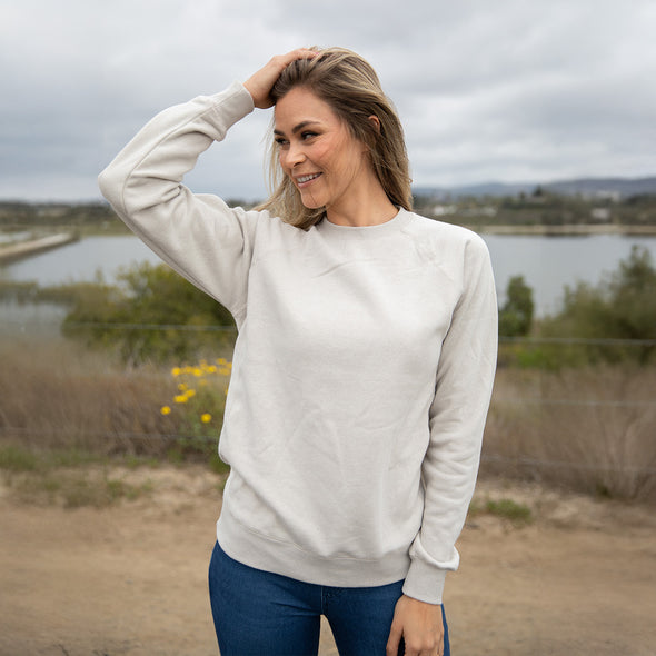 Super Soft Crewneck Sweatshirt Midweight Fleece Pullover for Women